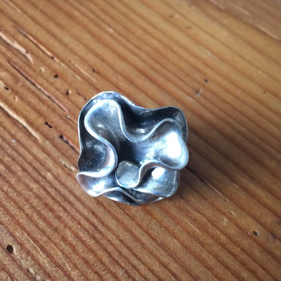 Silpada 925 sterling silver “flower in bloom” ring - Picture 3 of 5